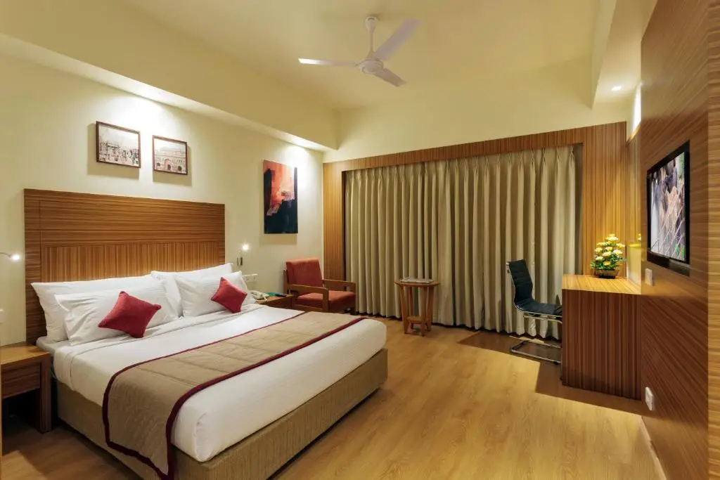 Deluxe Rooms - Ramee Group of Hotels