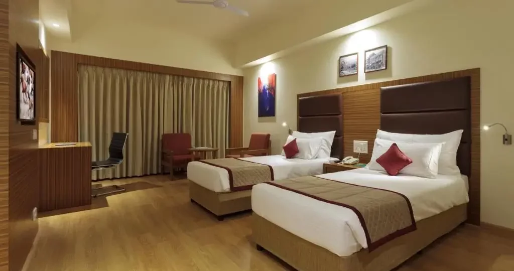 Twin Bed Rooms- 3 Star Hotel in Kolhapur- Ramee Punchshil Hotel