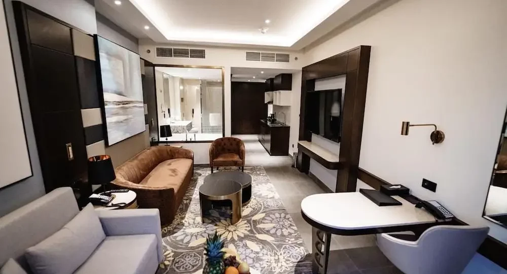Luxury King Suite With Living Room- Canal View - 5 Star Hotel in Dubai Downtown-Hotel Near Burj Khalifa