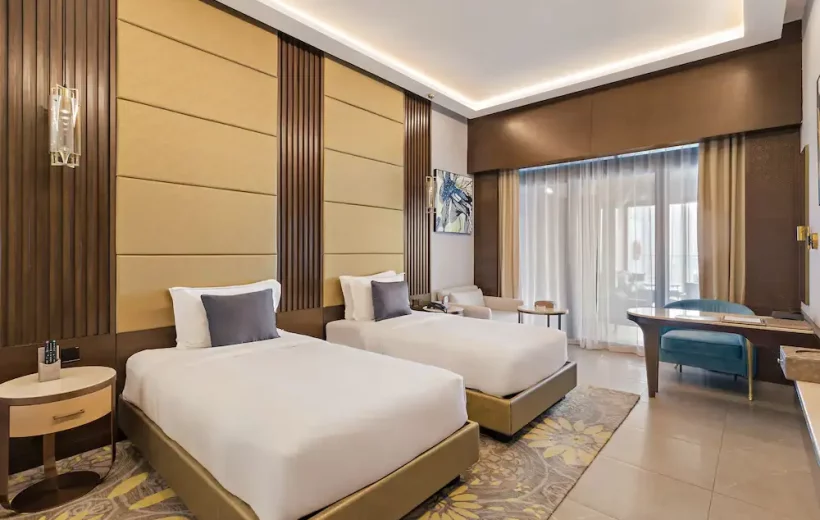 Premium Twin Room with Balcony Canal View