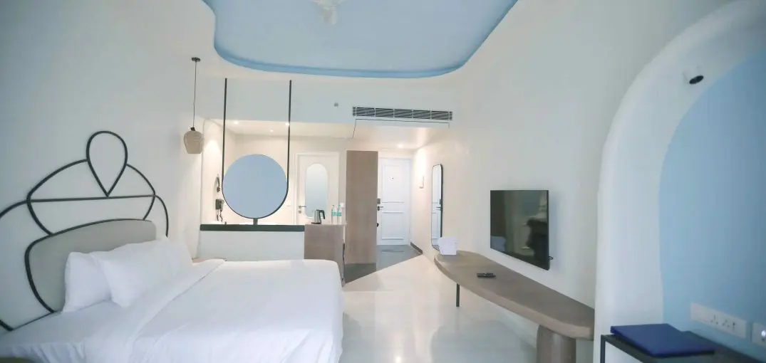 Premium-king-room-at-ramee-resort-in-udaipur-