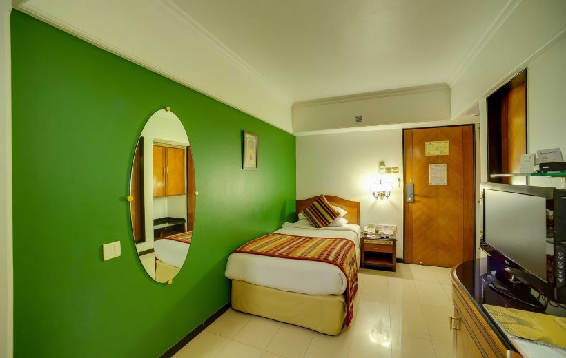 Standard Hotel Rooms in Dadar _ Ramee Guestline Hotel in Dadar, Mumbai