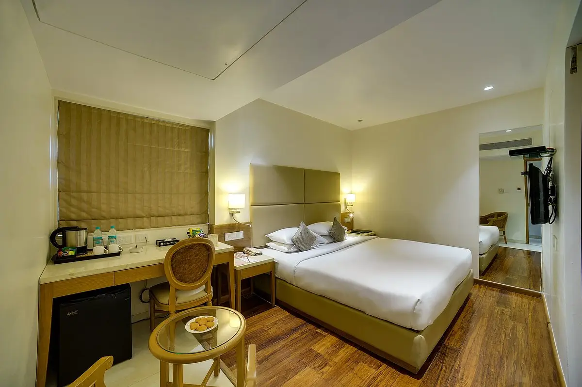 hotel-rooms-ramee-guestline-hotel-in-khar west-mumbai
