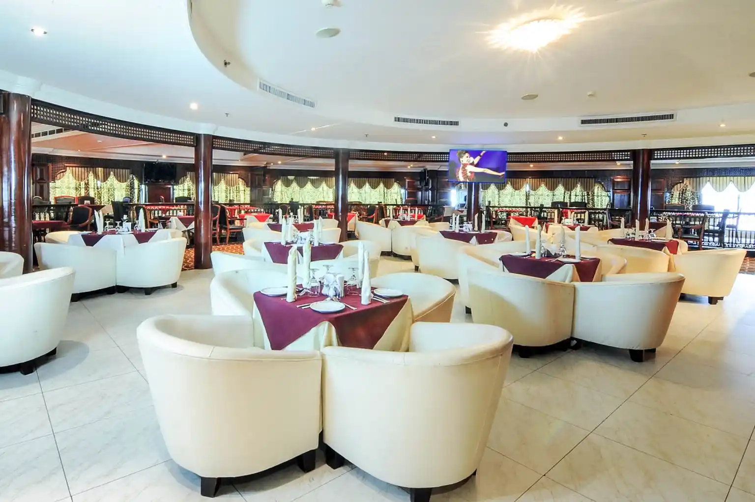 Nonstop-Restaurant in Juffair-Bahrain's Best Hotel