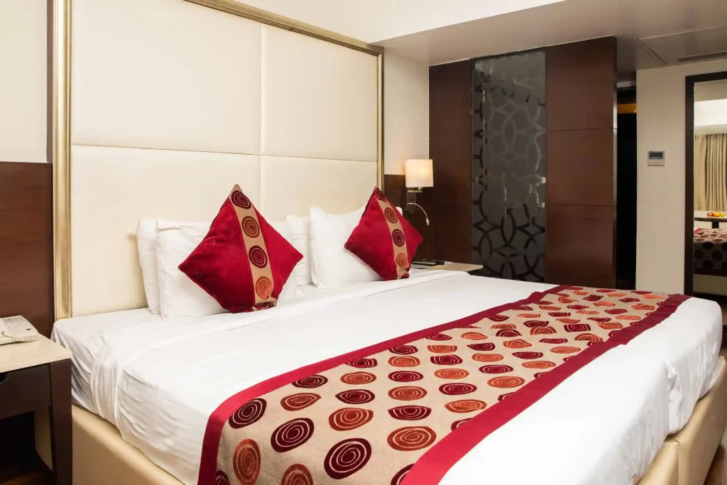 Club Rooms - Hotel Near Juhu Beach -